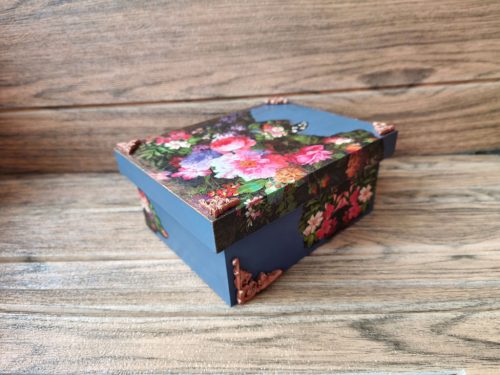 Arany-sötétszürke rózsás doboz